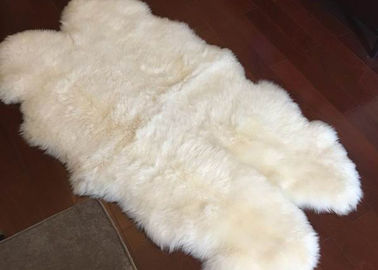 Chine Couverture chaude 140 *180cm de peau de mouton de quadruple de l'ivoire 4 x 6 confortable pour des housses de siège de sofa fournisseur