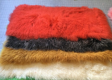 Chine Jets de luxe mongols teints de fourrure pour des sofas, petite longue couverture de peau de mouton de laine fournisseur