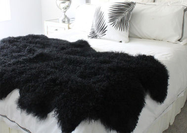Chine Vraie couverture lavable molle noire de peau de mouton chaude avec fourrure épaisse de longs cheveux la pleine fournisseur