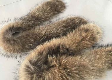 Chine Le vrai équilibre de collier de fourrure de raton laveur de Brown anti-rétrécissement chauffent pour le manteau d'hiver de femmes fournisseur