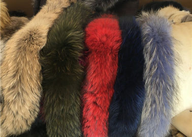 Chine Collier de couleur naturelle douce doucement pelucheuse de collier de fourrure de raton laveur grand long détachable pour la veste d'hiver fournisseur