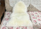 Couverture chaude 140 *180cm de peau de mouton de quadruple de l'ivoire 4 x 6 confortable pour des housses de siège de sofa fournisseur