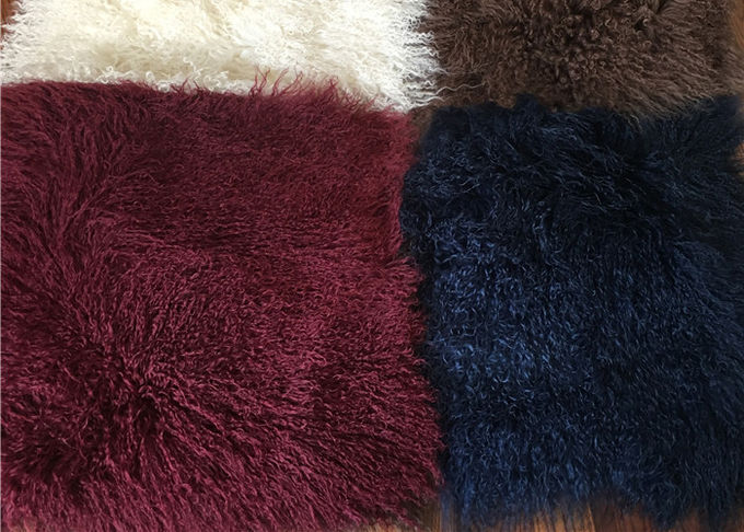 Enfoncez le doux chaud de couverture mongole couvrante de peau de mouton de jet avec couleur crue/teinte