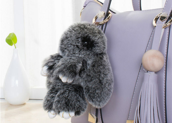 le lapin pelucheux Keychain du sac des femmes de 15cm avec sentiment de main molle/a adapté la couleur aux besoins du client