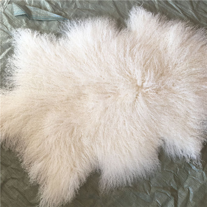 La longue peau de mouton de cheveux de couverture tibétaine de laine d'agneau a teint le tapis mongol de couverture de plat de fourrure d'agneau