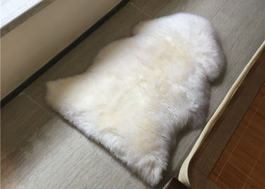 Chine Anti glissement de Shearling de couverture australienne blanche ene ivoire de peau de mouton pour les tapis d'intérieur de plancher fournisseur