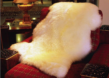 Chine Blanc naturel 2*3feet de vraie de peau de mouton laine australienne de la couverture 100% longue fournisseur