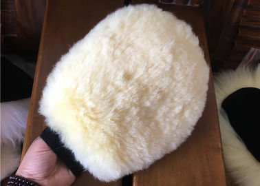 Chine Vraie laine 100% durable de gant de station de lavage de peau de mouton pour le plastique/surface métallique de nettoyage fournisseur