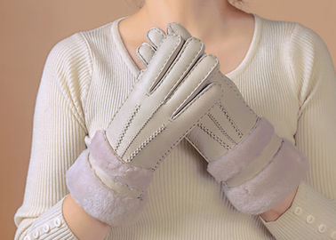 Chine Les gants rayés par Shearling des femmes imperméables, gants gris de peau de mouton de dames  fournisseur
