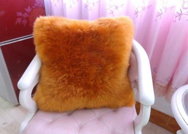Chine La chaise de basculage de laine d'agneau de peluche amortit 40*40cm, protections molles de peau de mouton pour des fauteuils roulants  fournisseur
