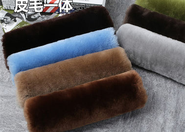 Chine Teint 24 couleurs 100% conservations chaudes de couverture de ceinture de sécurité de peau de mouton avec la taille universelle fournisseur