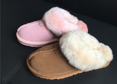 Chine Pantoufle 100% unique molle de cuir de suède d'EVA de châtaigne de chaussures de dames de pantoufles de peau de mouton fournisseur