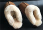 L'AUSTRALIE badine les chaussures d'intérieur chaudes d'hiver de châtaigne de pantoufles de peau de mouton fournisseur