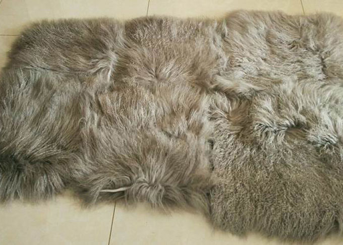 oreiller mongol de fourrure de cheveux bouclés de 10-15cm doucement chaud avec le support de tissu de suède