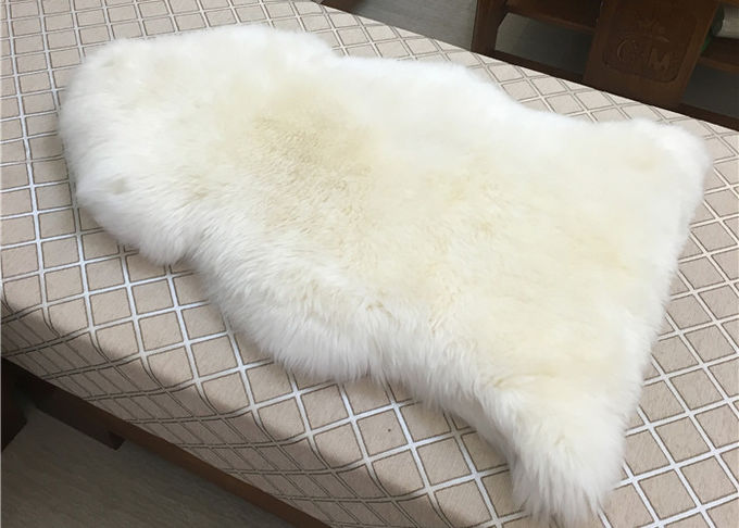 Glissement de couverture à la maison naturelle de peau de mouton du Nouvelle-Zélande Quarto anti pour des couvertures de sofa