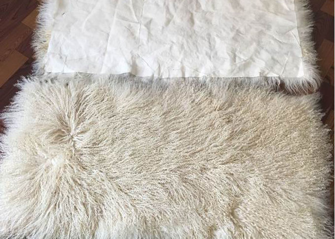 Ignifugation mongole de couleur de beige de la couverture 60x120cm de peau de mouton de couverture de lit de fourrure
