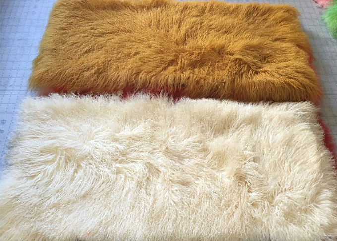 Vraie de peau de mouton de couverture de noir fourrure bouclée soyeuse tibétaine de luxe longtemps 120 *180cm pour le plancher