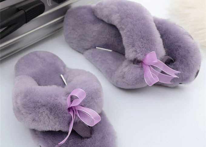 Semelle en caoutchouc de pantoufles de bascule électronique de peau de mouton de l'Australie d'hiver avec sentiment doux doux