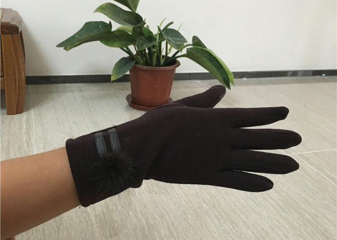 Gants compatibles d'écran tactile de cru de femmes de peluche 40-60cm pour l'hiver extérieur