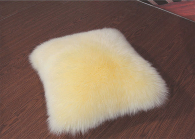 Coussin décoratif de laine d'agneau de voiture à la maison chaud avec la laine cisaillée par Merino teinte