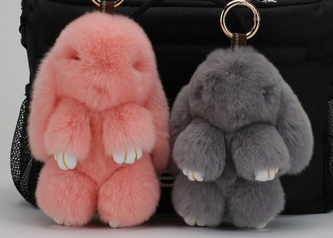 Charme pelucheux doux 15-20cm, keychain teint de sac à main de fourrure de fourrure de lapin de couleurs