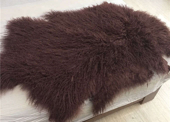 2 * 4 pieds autoguident la couverture mongole de jet d'agneau de tapisserie d'ameublement avec la peau de peau